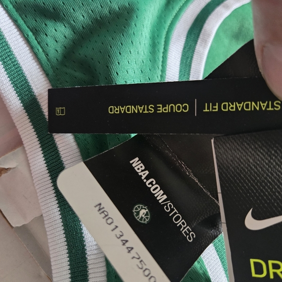 Nike NBA Boston Celtics Kemba Walker Icon Edition Swingman Jersey New Mens 48/LG - Picture 11 of 13
